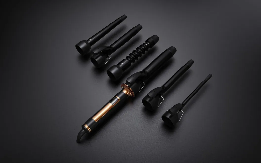 Hot-air styler with full attachment set